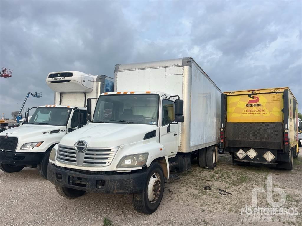 Hino 268 Изотермический фургон