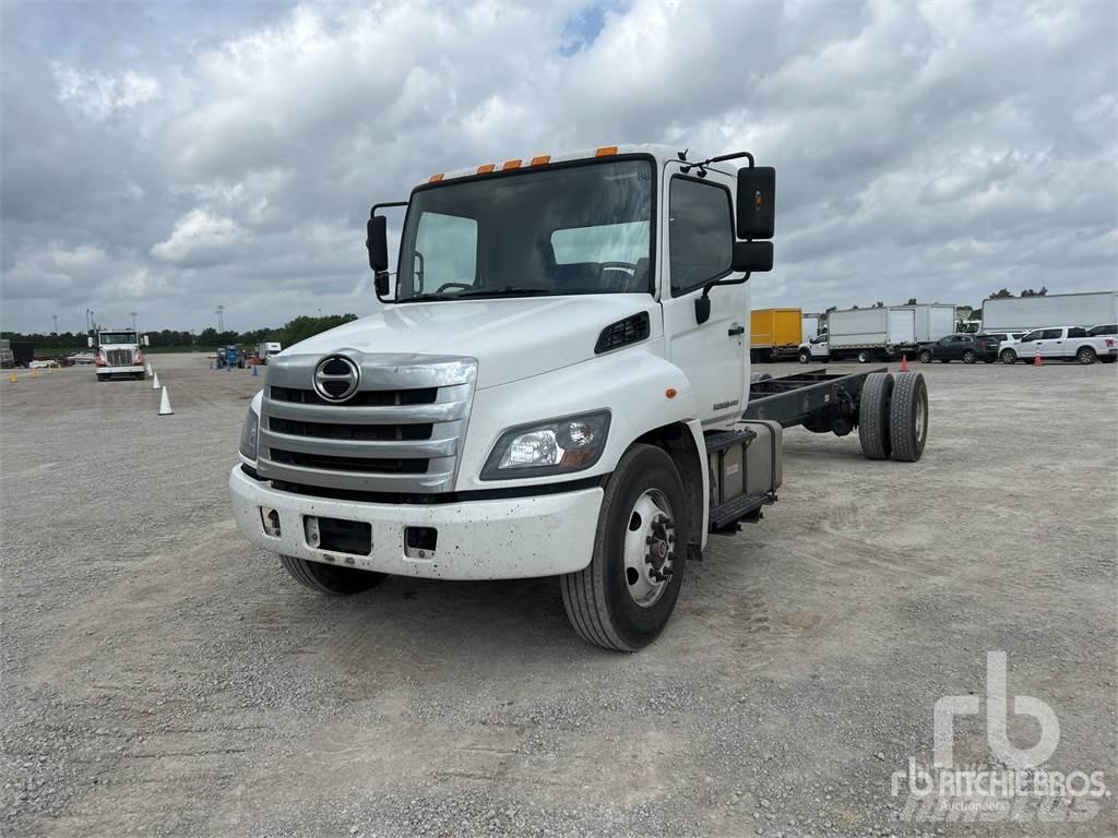 Hino 268 Шасси с кабиной