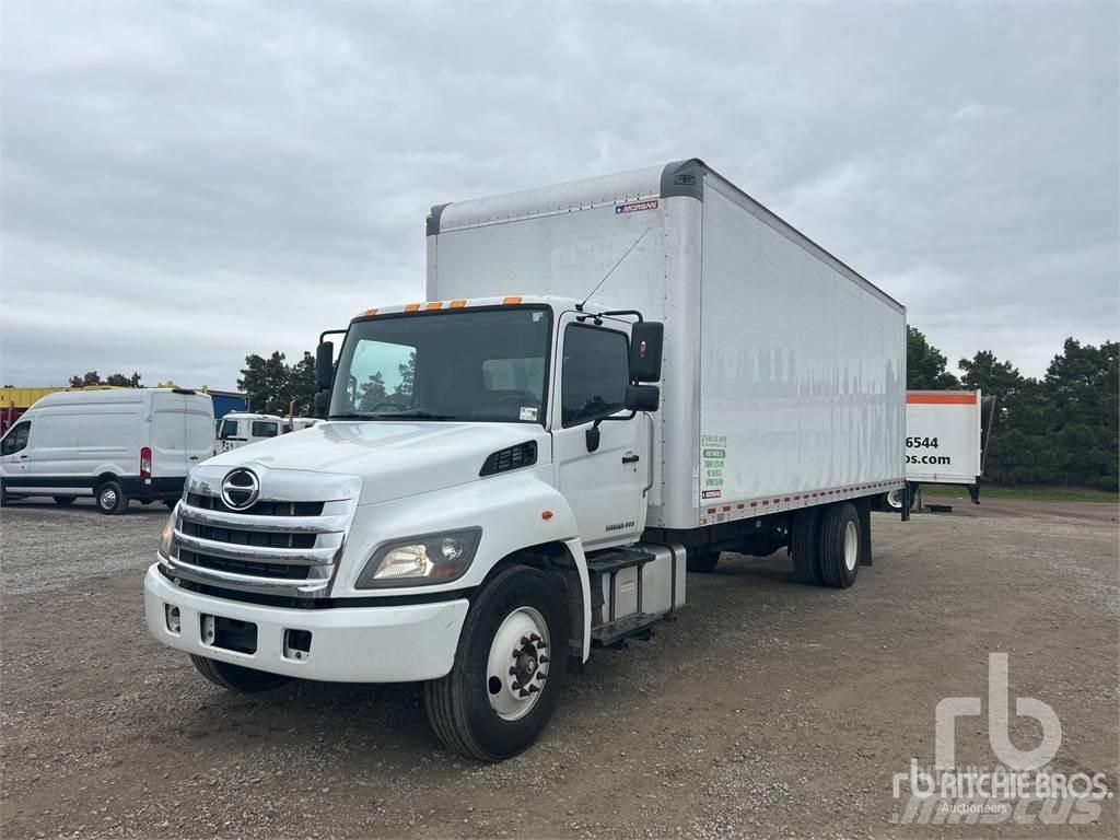 Hino 268 Изотермический фургон
