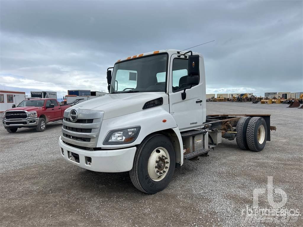 Hino 268 Шасси с кабиной
