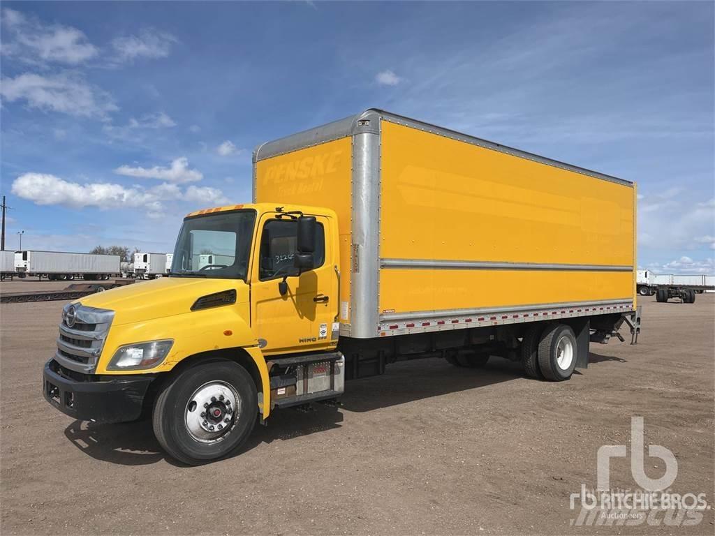Hino 338 Изотермический фургон