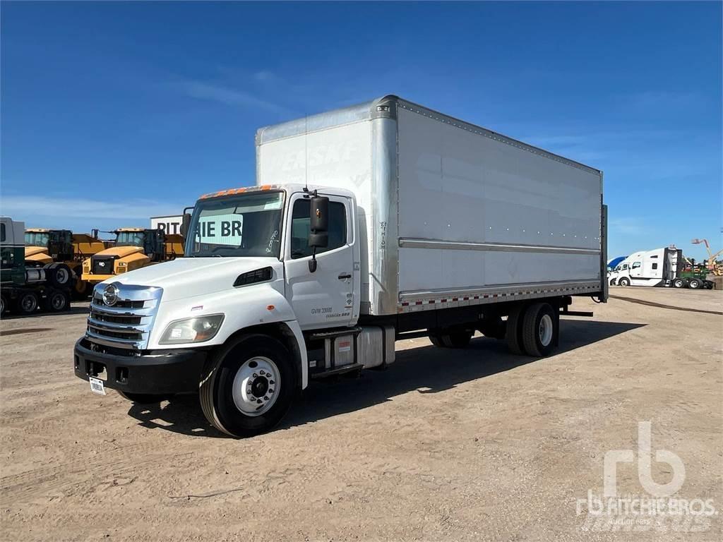Hino 338 Изотермический фургон