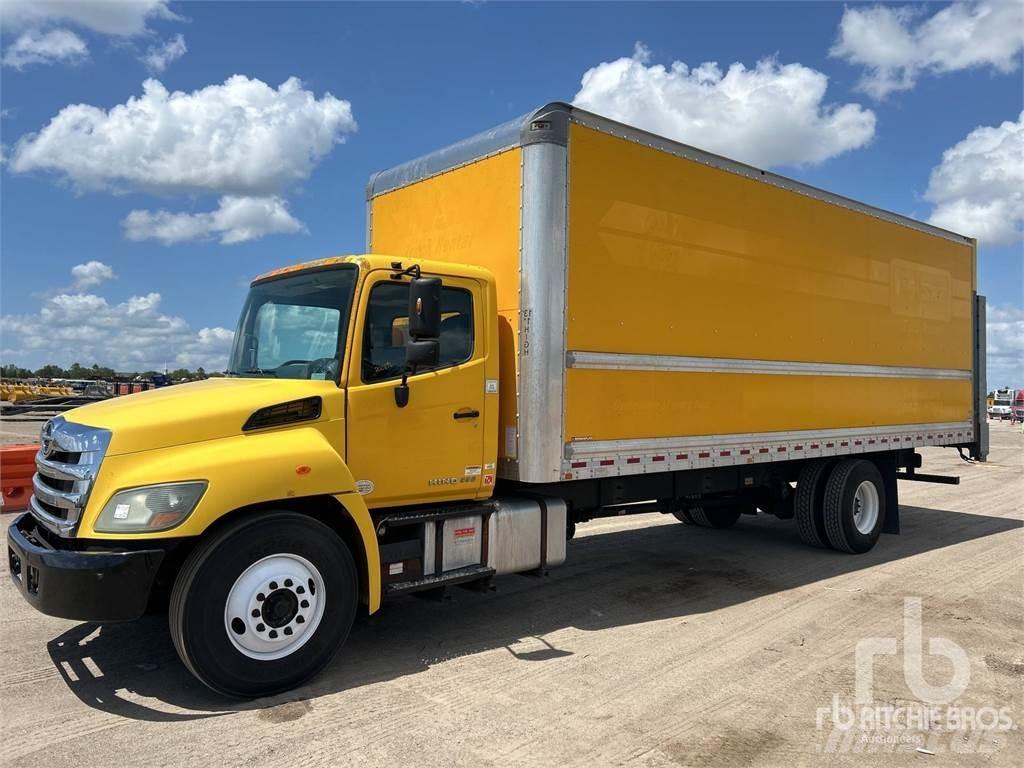 Hino 338 Изотермический фургон