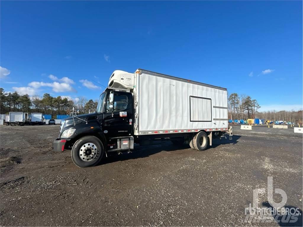 Hino 338 Фургоны-Рефрижераторы