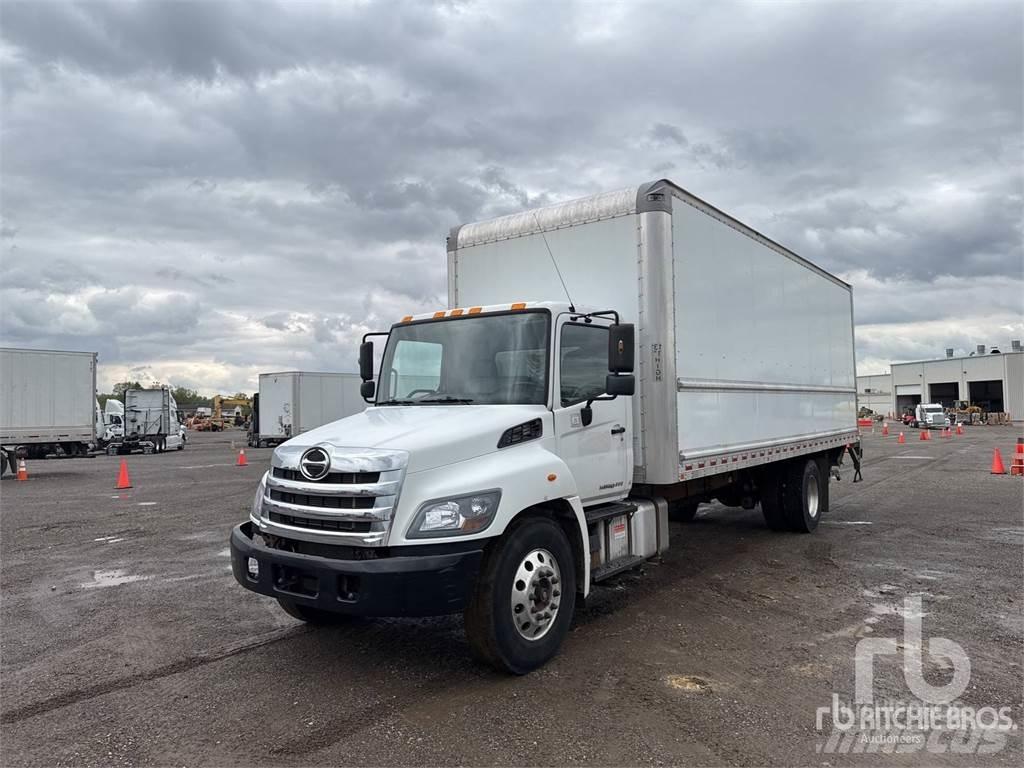 Hino 338 Изотермический фургон