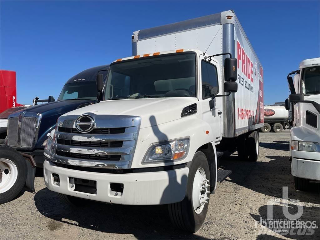 Hino 338 Изотермический фургон