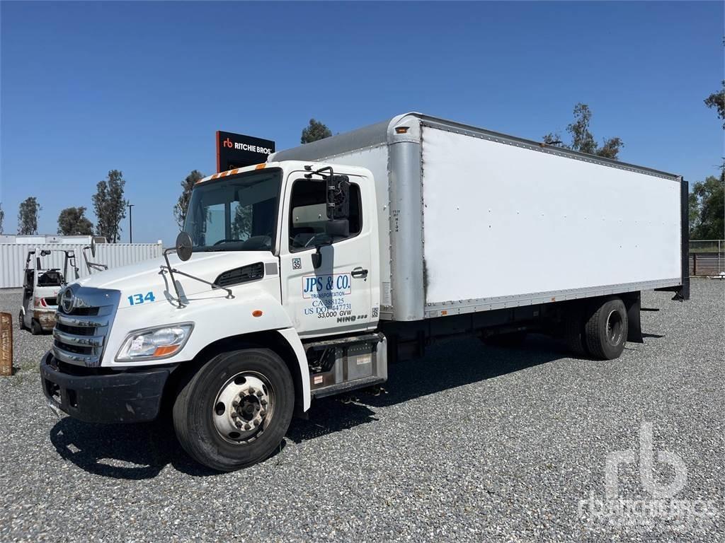Hino 338 Изотермический фургон