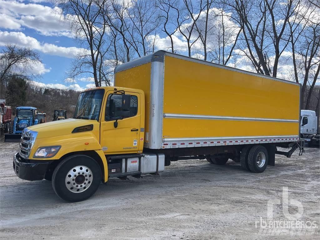 Hino 338 Изотермический фургон