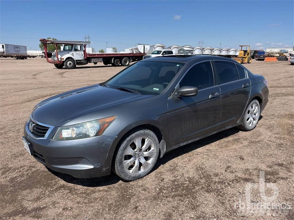 Honda ACCORD Легковые автомобили