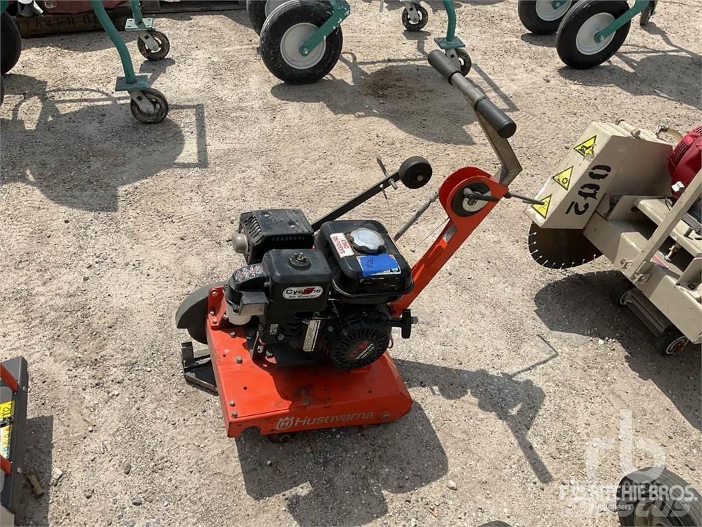 Husqvarna MG8 Швонарезчики
