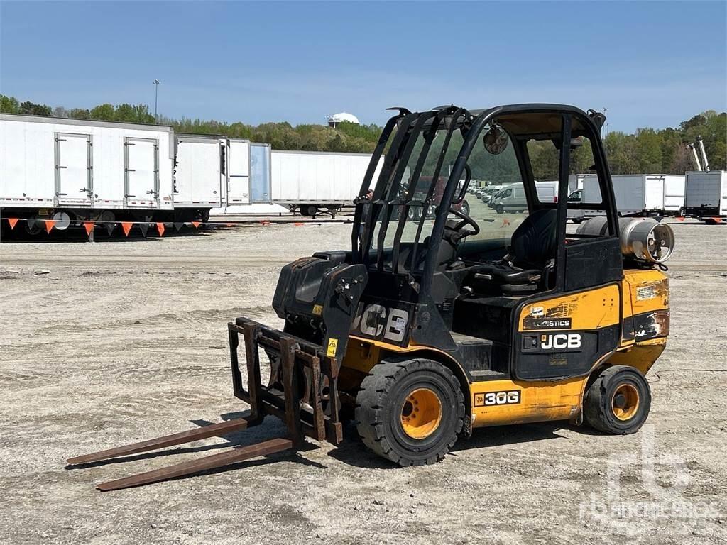 JCB TLT30G Телескопические погрузчики