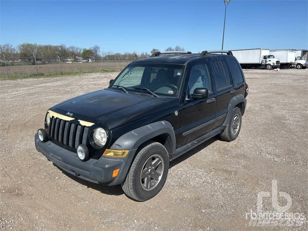 Jeep LIBERTY Бортовые фургоны