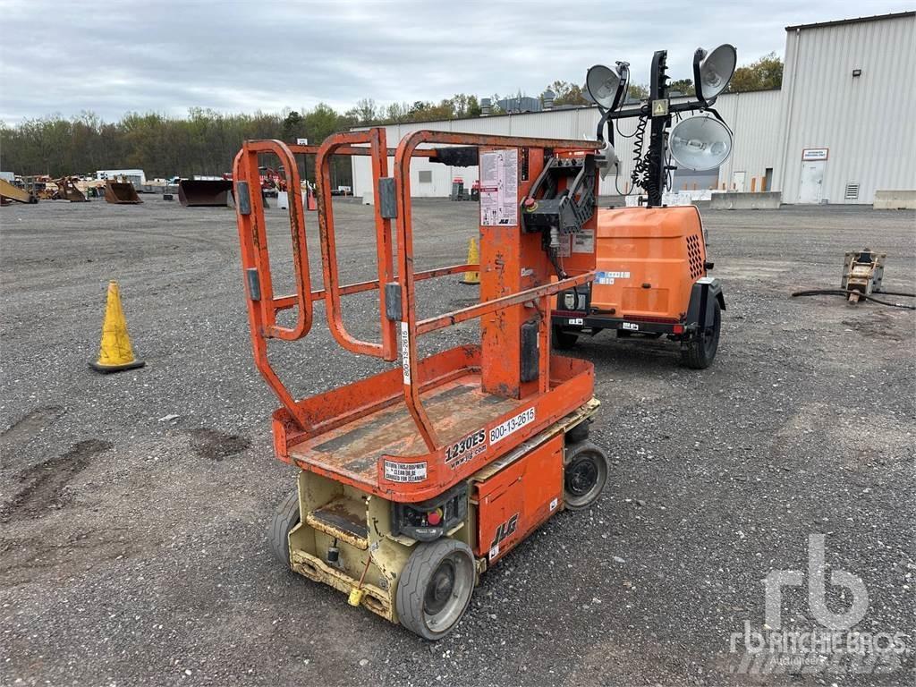 JLG 1230ES Коленчатые подъемники