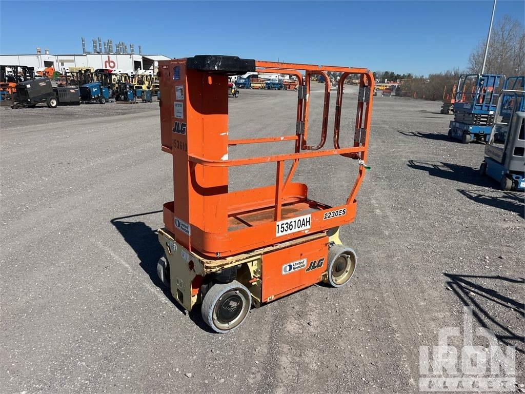 JLG 1230ES Коленчатые подъемники