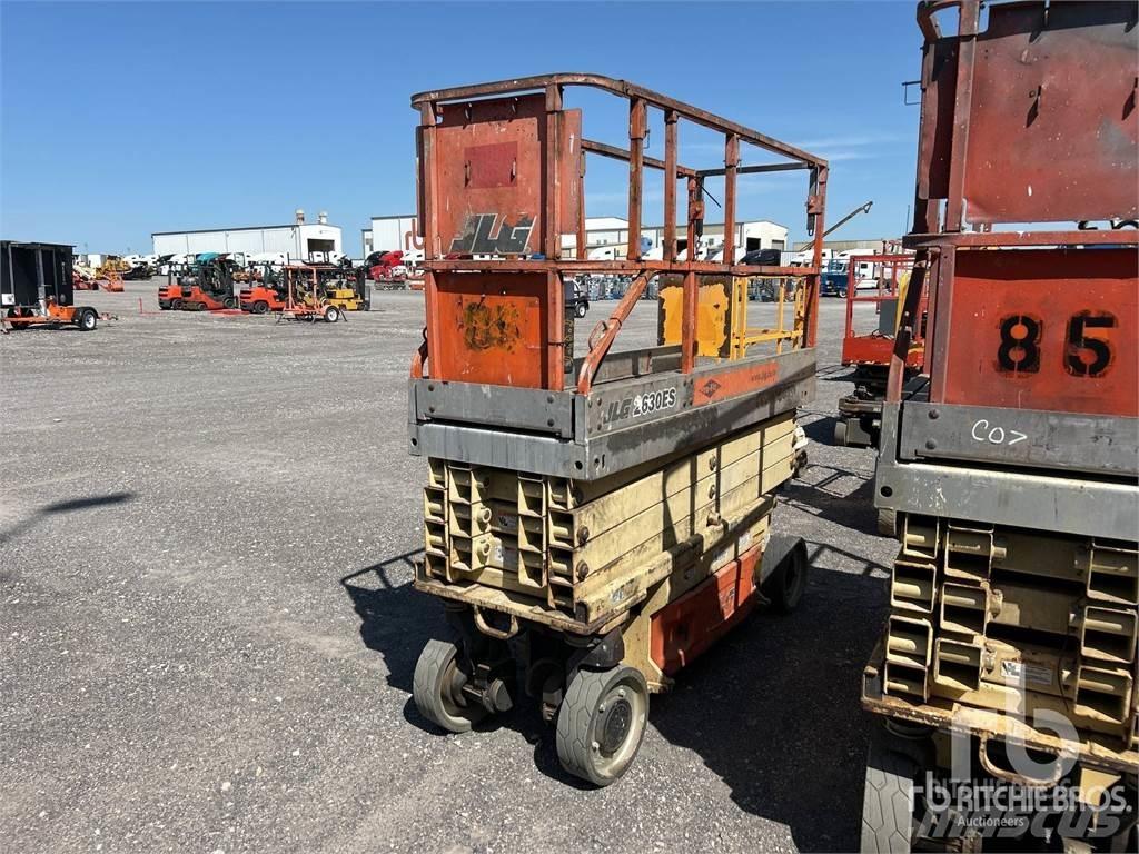 JLG 2630ES Ножничные подъемники