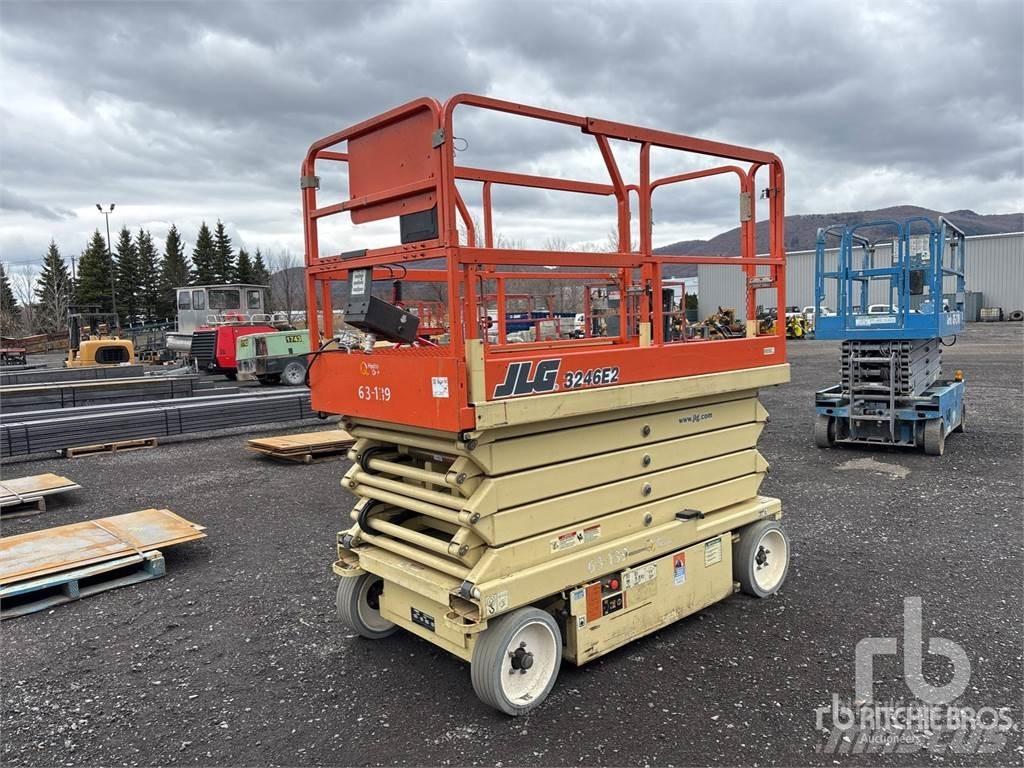 JLG 3246E2 Ножничные подъемники