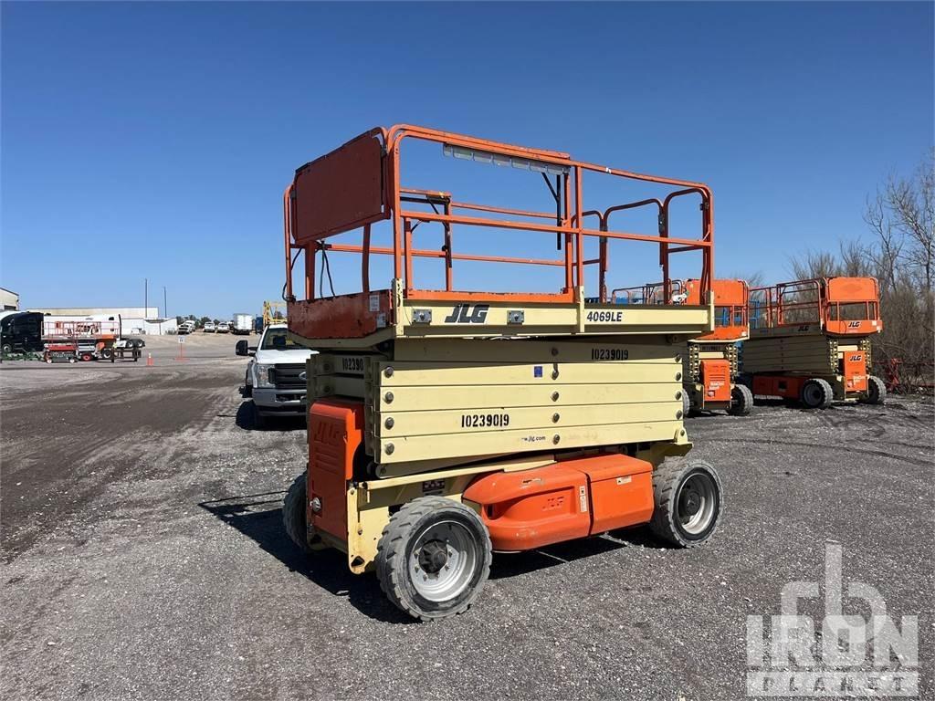 JLG 4069LE Ножничные подъемники