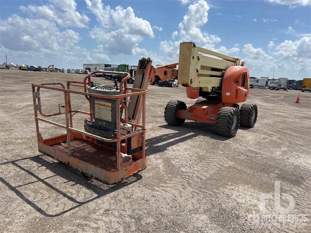 JLG 450AJ Коленчатые подъемники