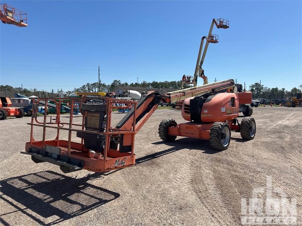 JLG 600AJ Коленчатые подъемники