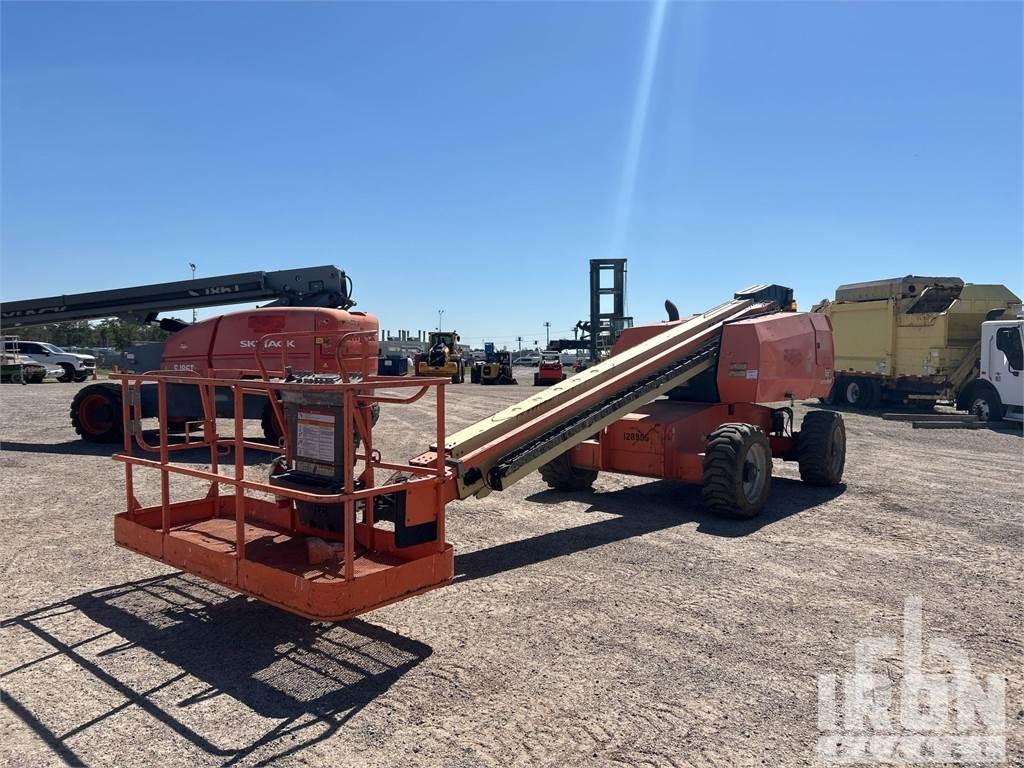 JLG 600S Коленчатые подъемники