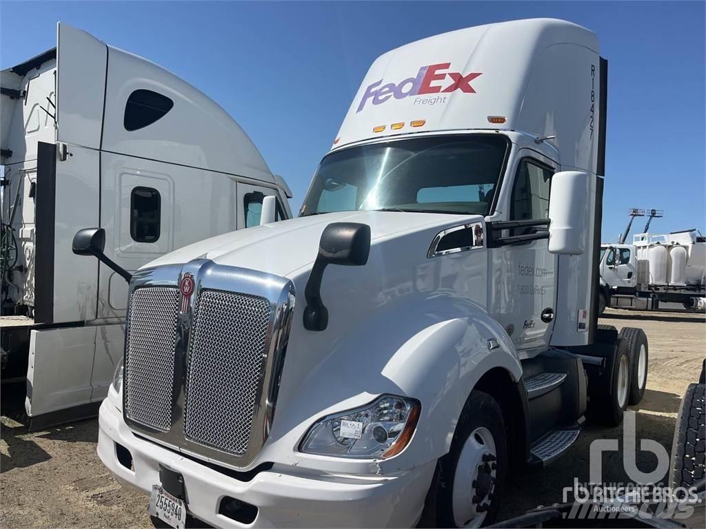 Kenworth T-680 Седельные тягачи