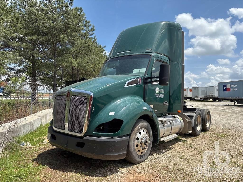 Kenworth T-680 Седельные тягачи
