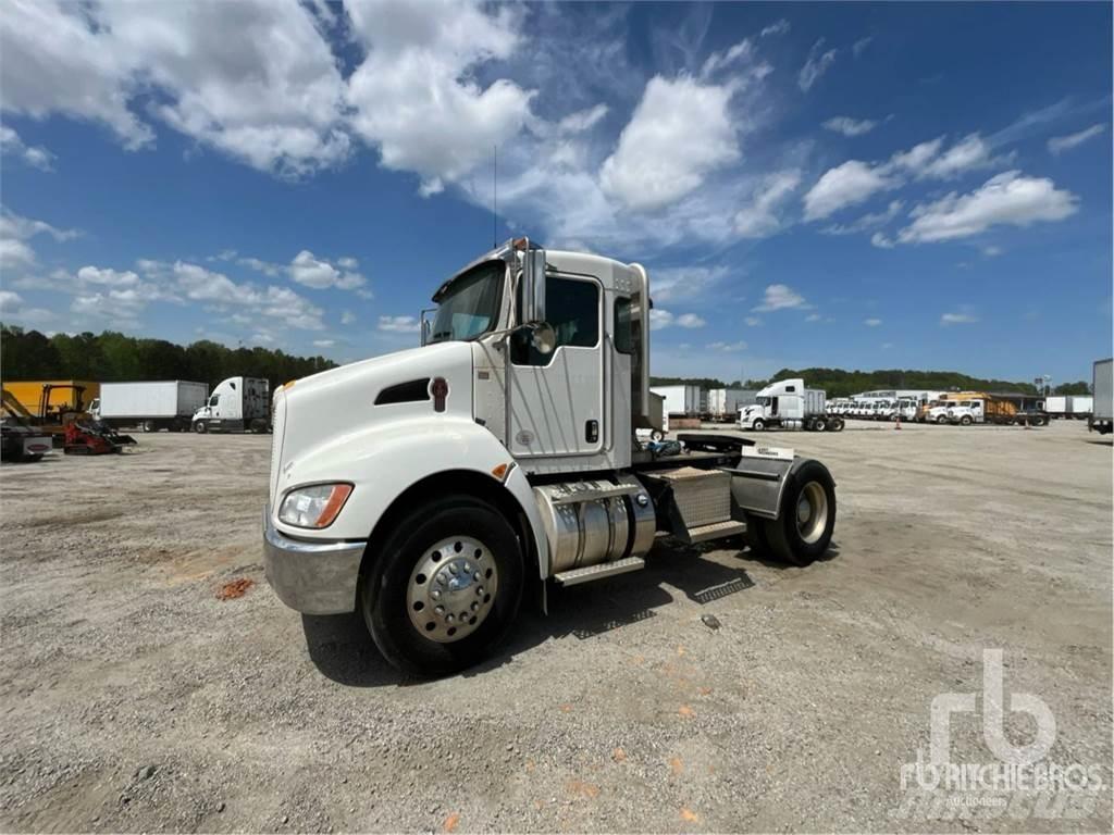 Kenworth T270 Седельные тягачи