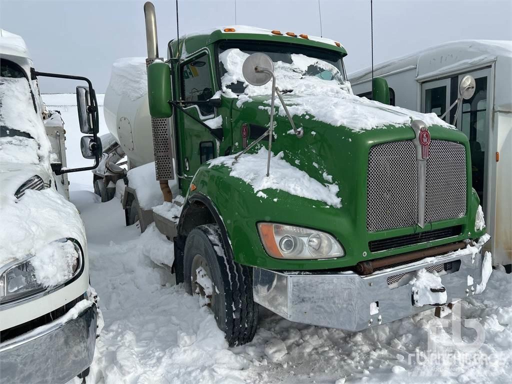 Kenworth T440 Автобетоносмесители