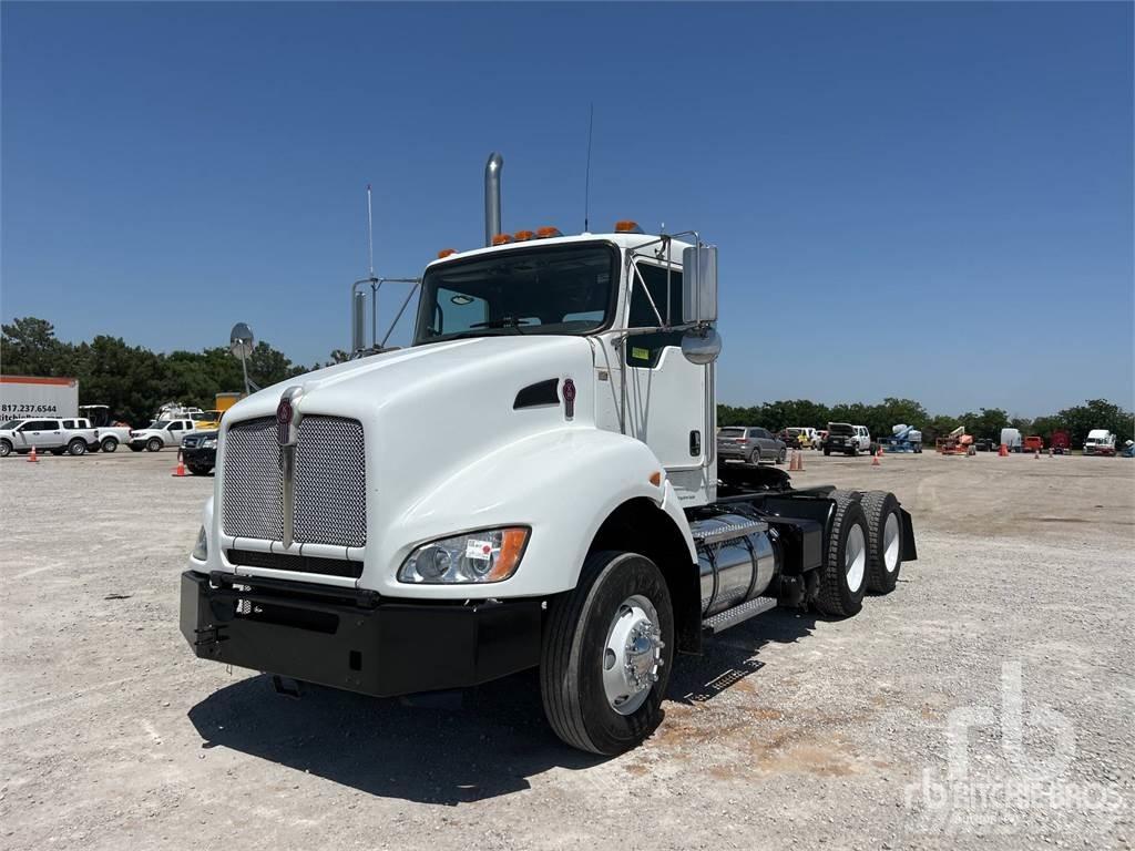 Kenworth T440 Седельные тягачи