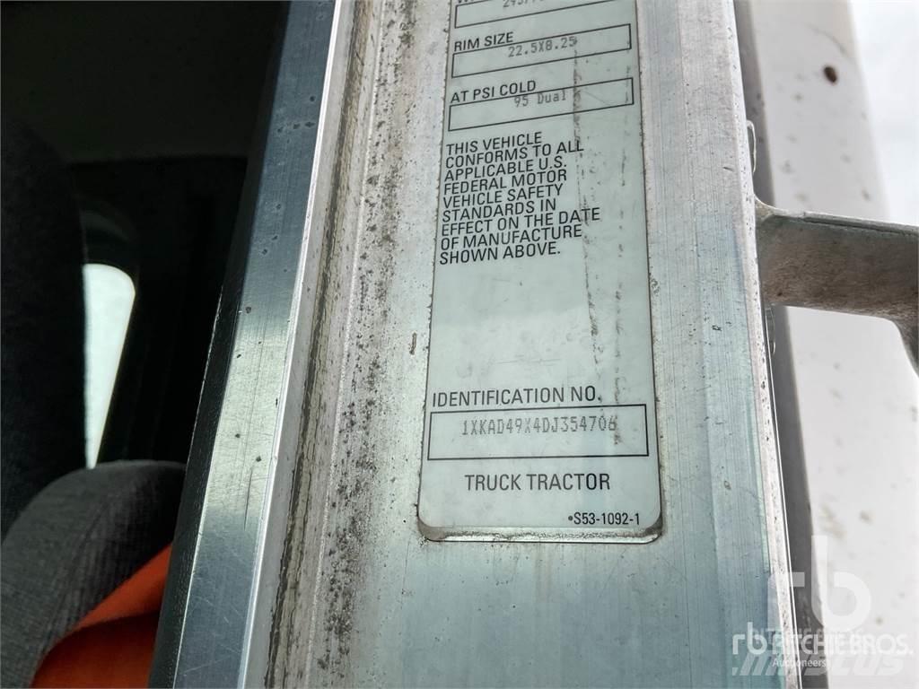 Kenworth T660 Седельные тягачи