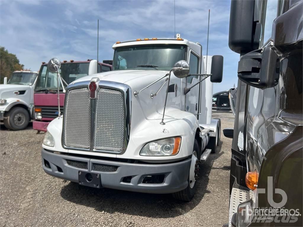 Kenworth T660 Седельные тягачи