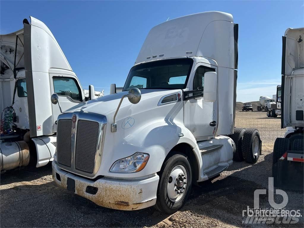 Kenworth T680 Седельные тягачи