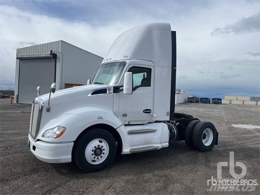 Kenworth T680 Седельные тягачи