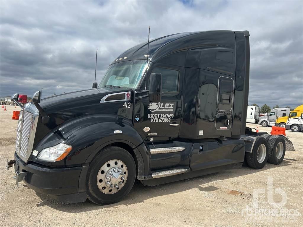 Kenworth T680 Седельные тягачи