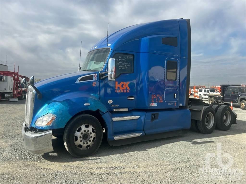 Kenworth T680 Седельные тягачи