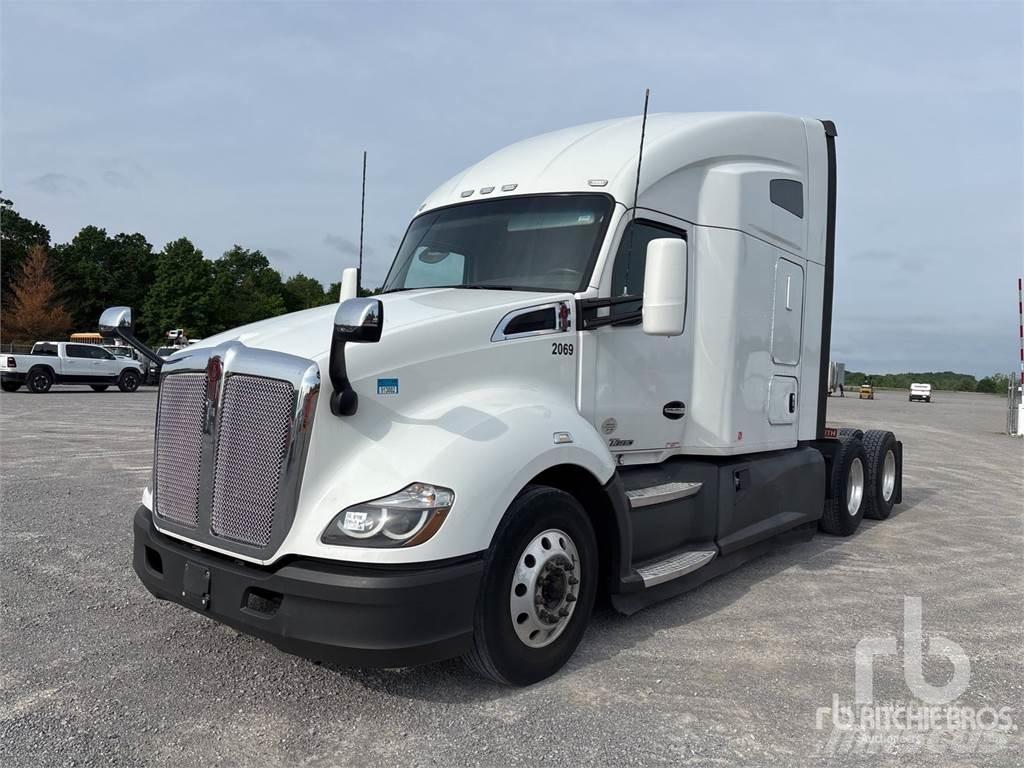 Kenworth T680 Седельные тягачи