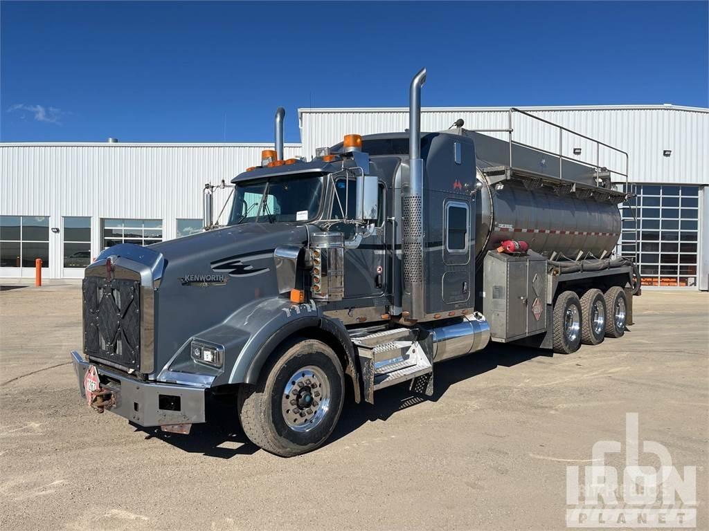 Kenworth T800 Грузовики-цистерны
