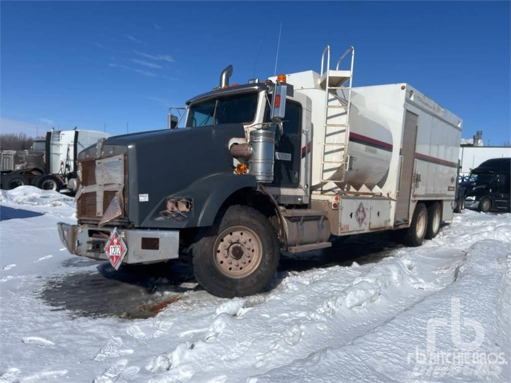 Kenworth T800 Грузовики-цистерны