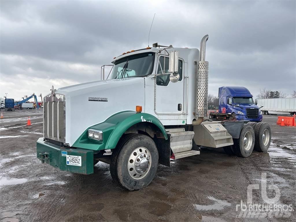 Kenworth T800 Седельные тягачи