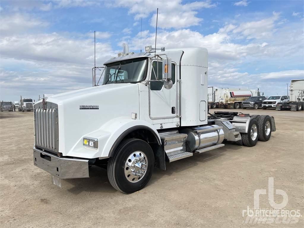 Kenworth T800 Седельные тягачи