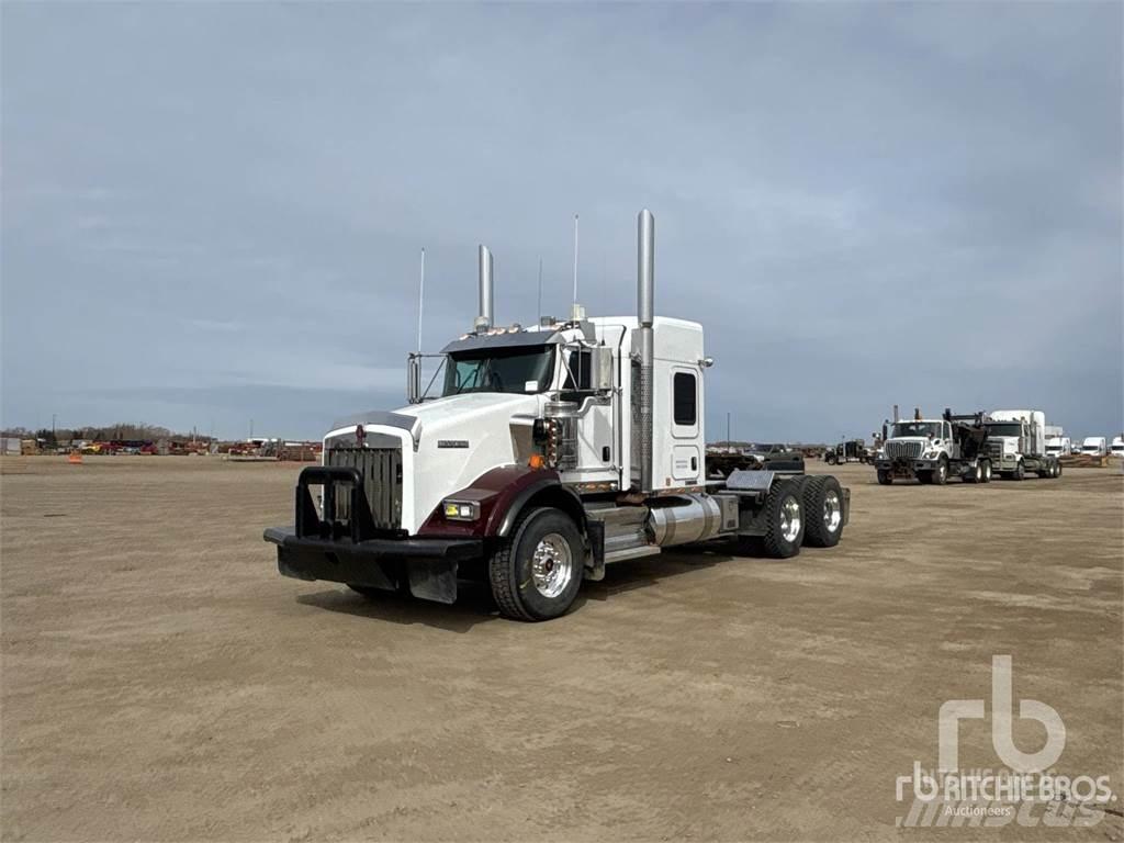 Kenworth T800 Седельные тягачи