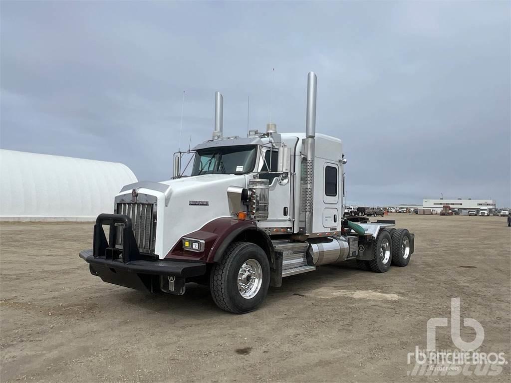 Kenworth T800 Седельные тягачи