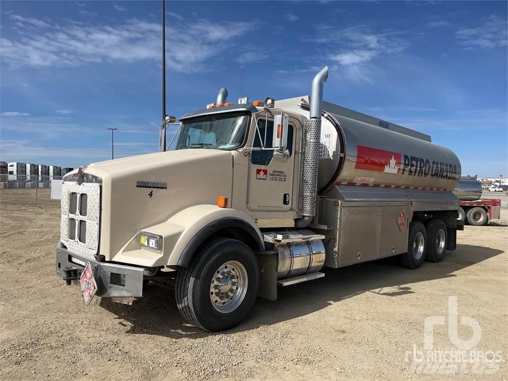 Kenworth T800 Грузовики-цистерны