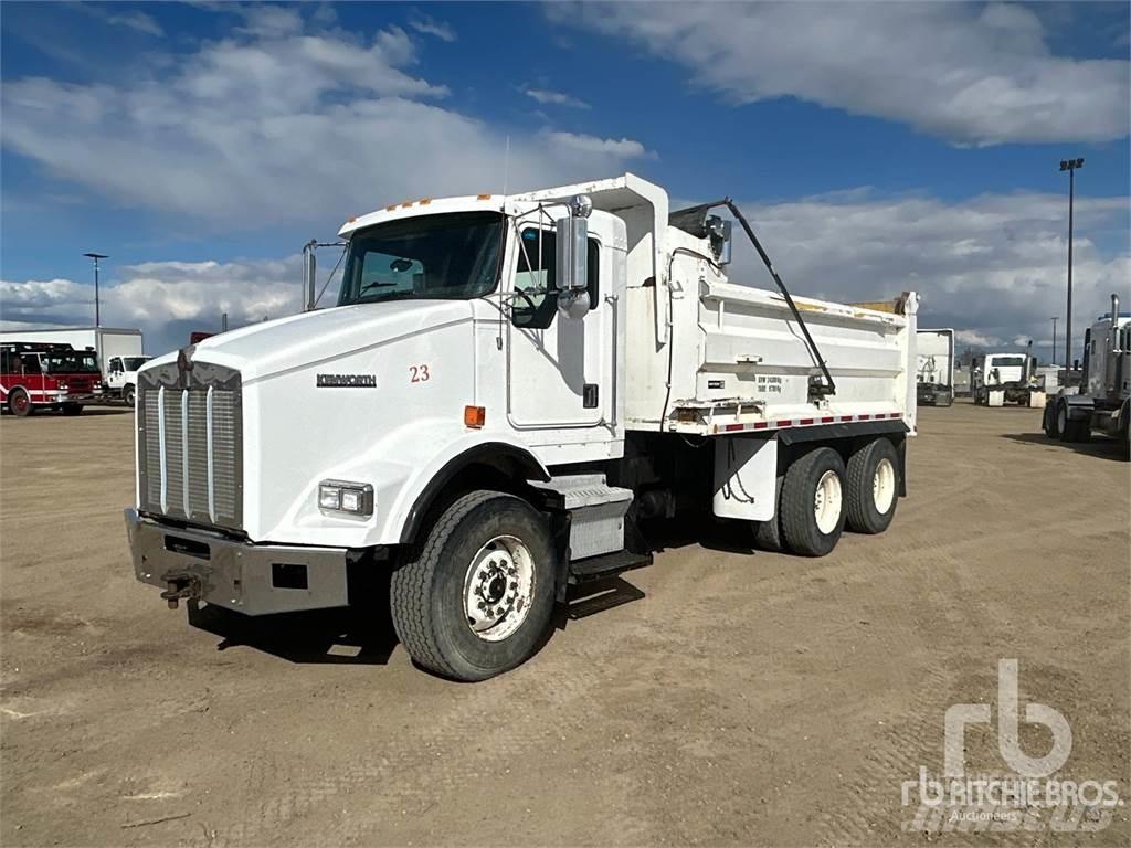 Kenworth T800 Грузовики-Самосвалы