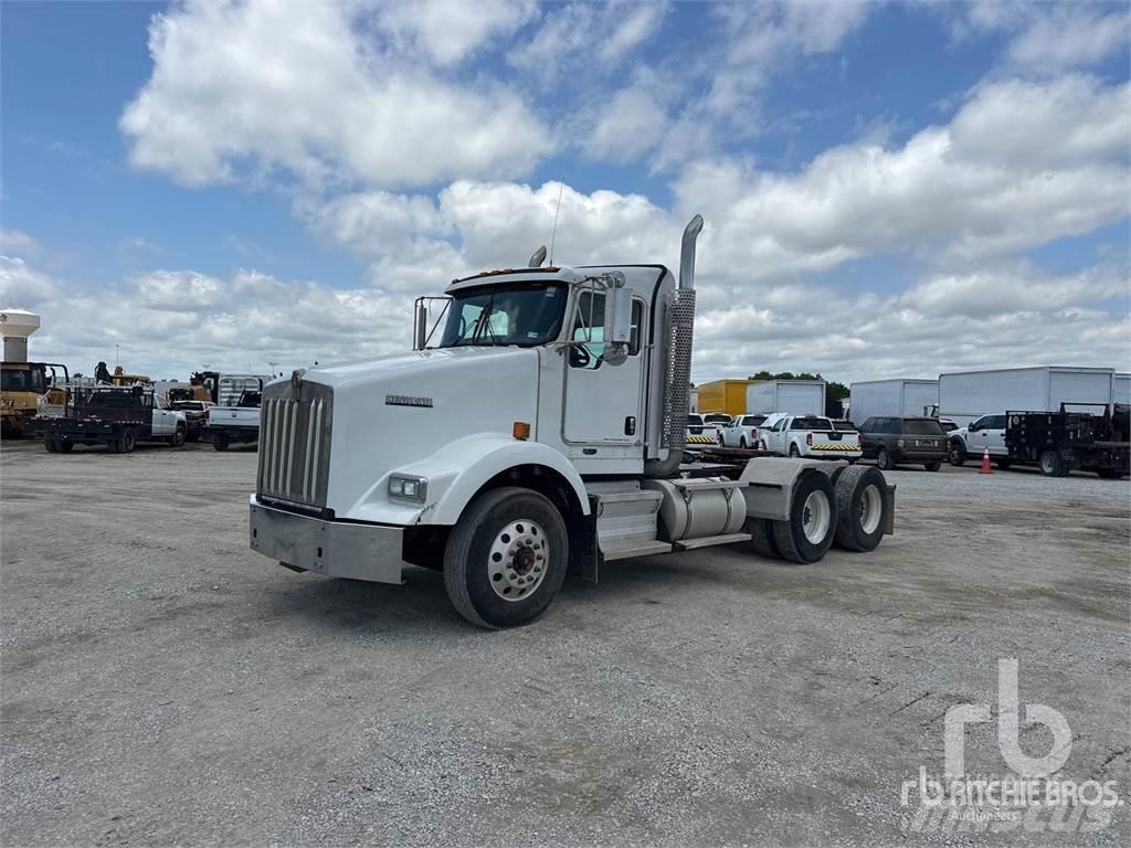 Kenworth T800 Седельные тягачи