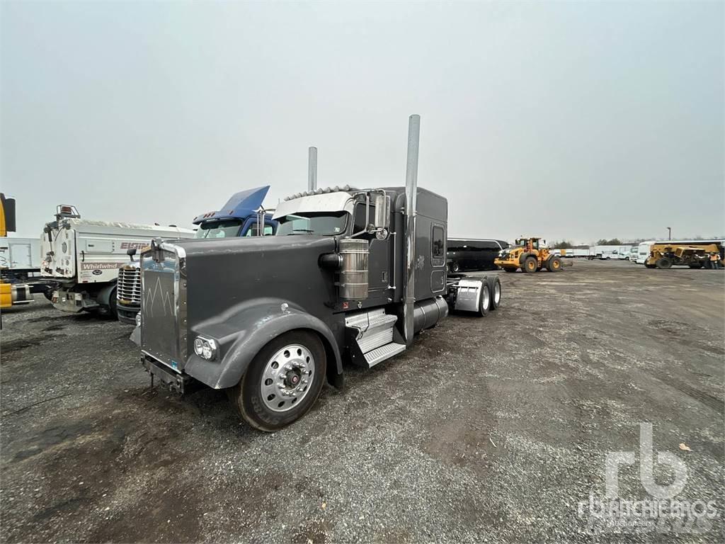 Kenworth W900 Седельные тягачи