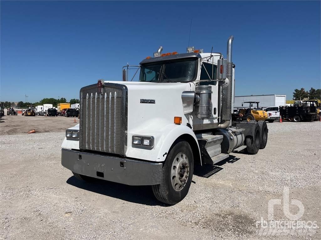 Kenworth W900 Седельные тягачи