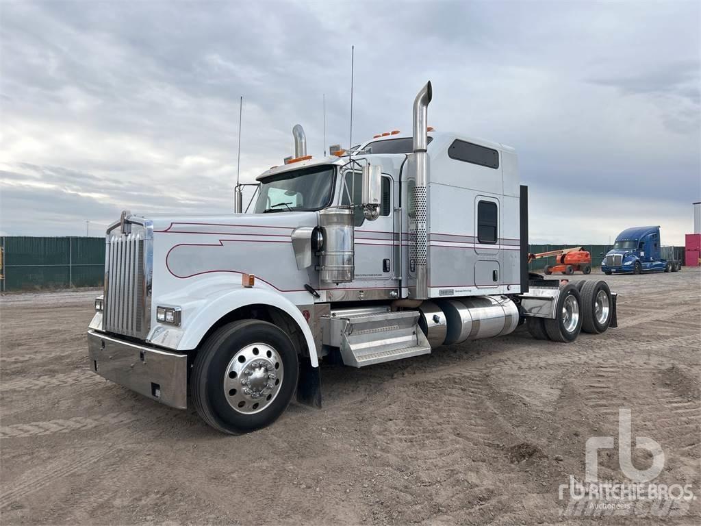 Kenworth W900 Седельные тягачи
