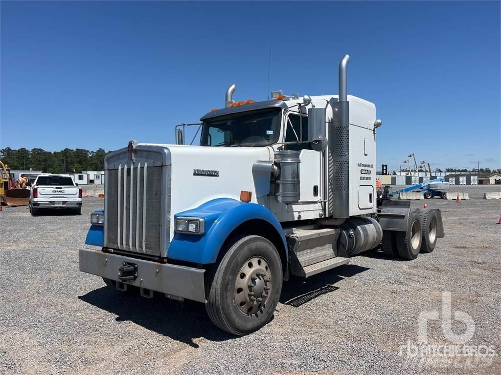 Kenworth W900L Седельные тягачи