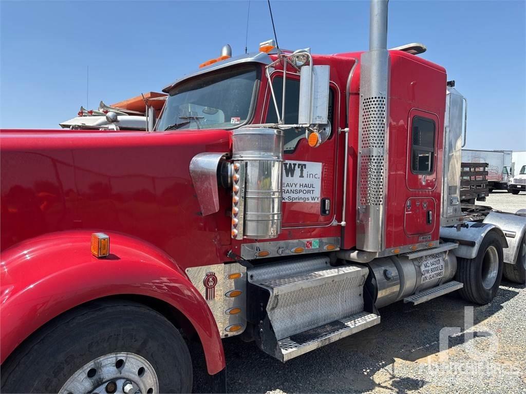 Kenworth W900L Седельные тягачи
